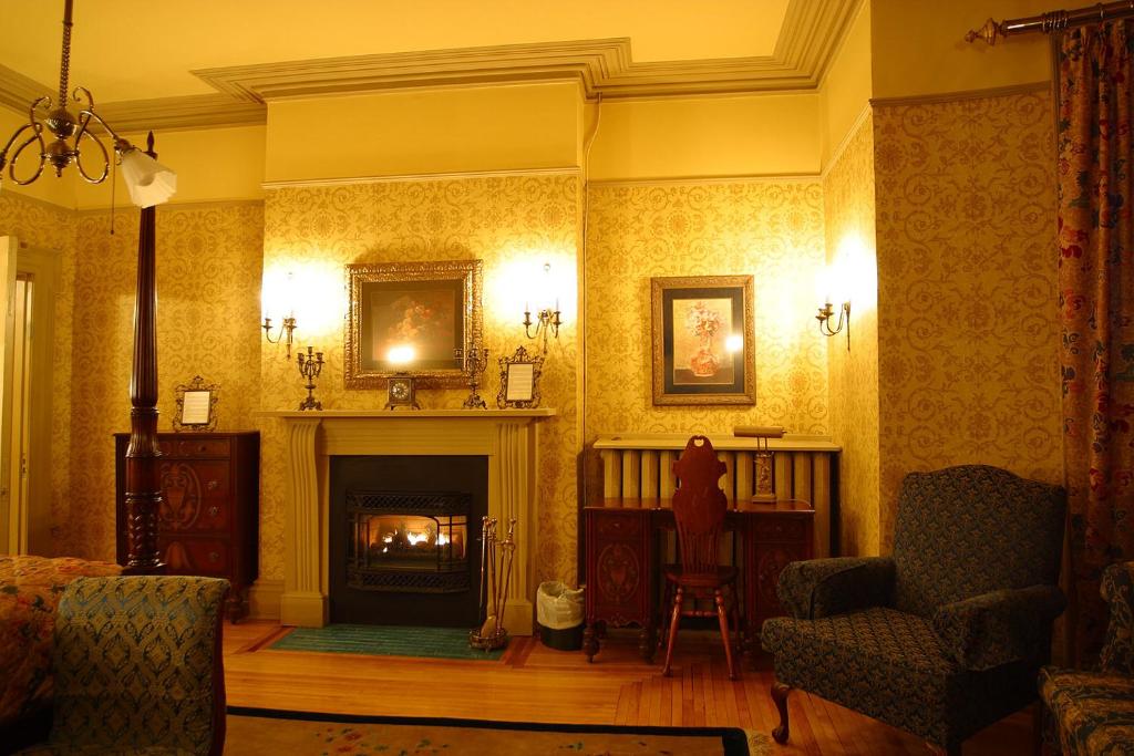 Fairholm Boutique Inns photo