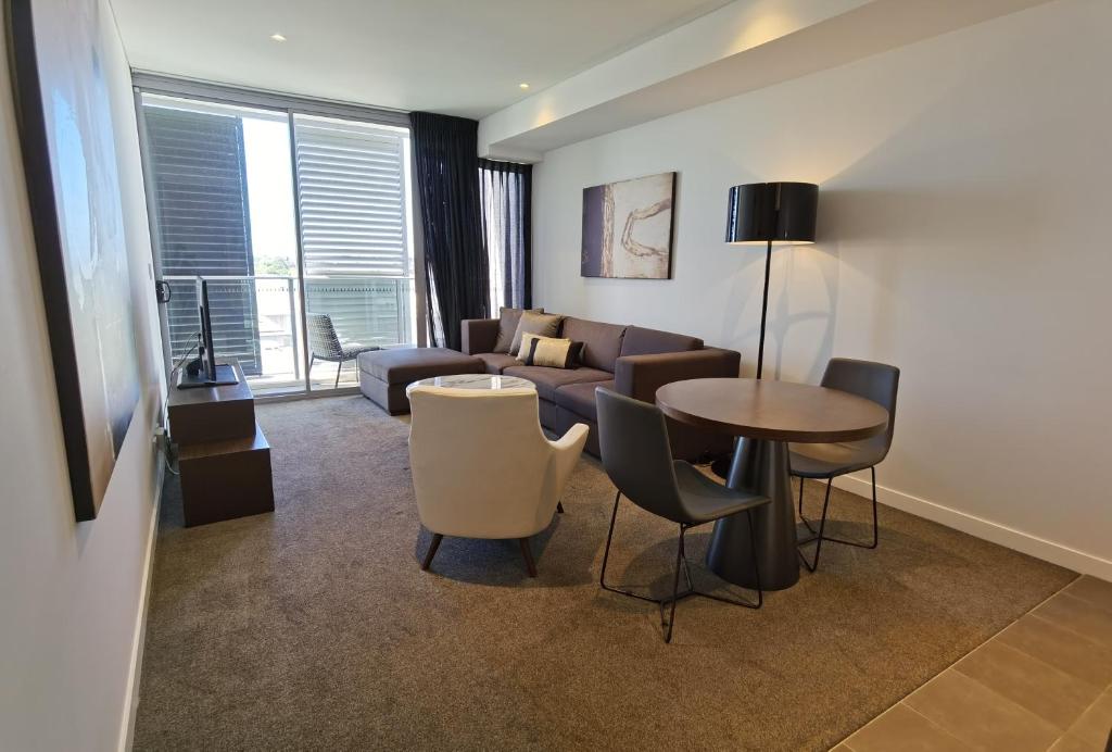 KOZYGURU Chatswood Luxury Studio Walk to Chatswood Chase NCH088-721 — Hotel in Sydney