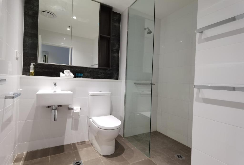 KOZYGURU Chatswood Luxury Studio Walk to Chatswood Chase NCH088-721 photo