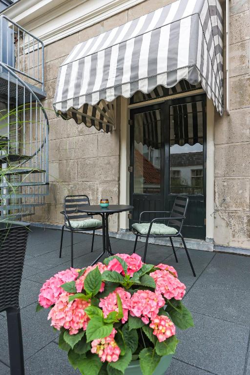 Hotel Corps de Garde photo