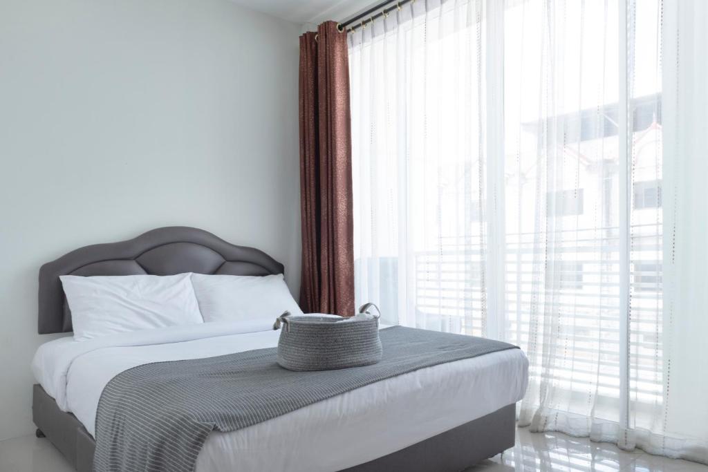 Mee Hug Guesthouse (Opposite Phayao Provincial Transports Station)