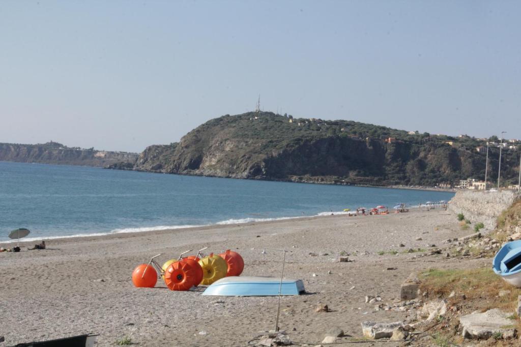 Holiday Beach - 4