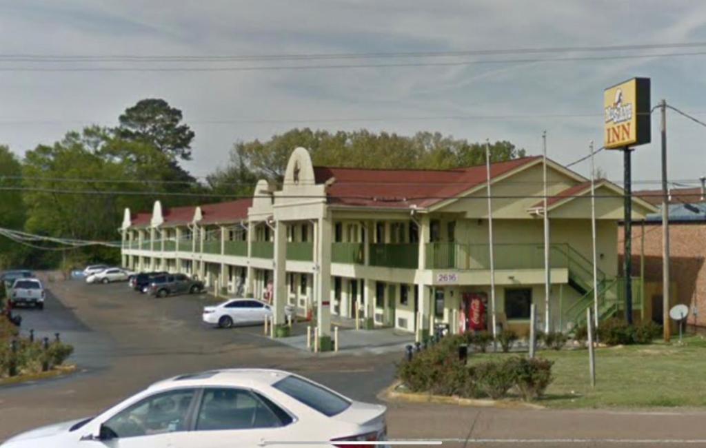 Mustang inn, Jackson