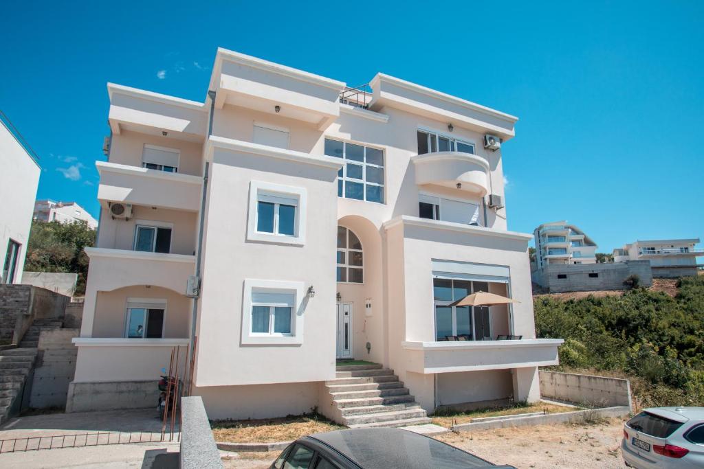 Vera Apartments - 5