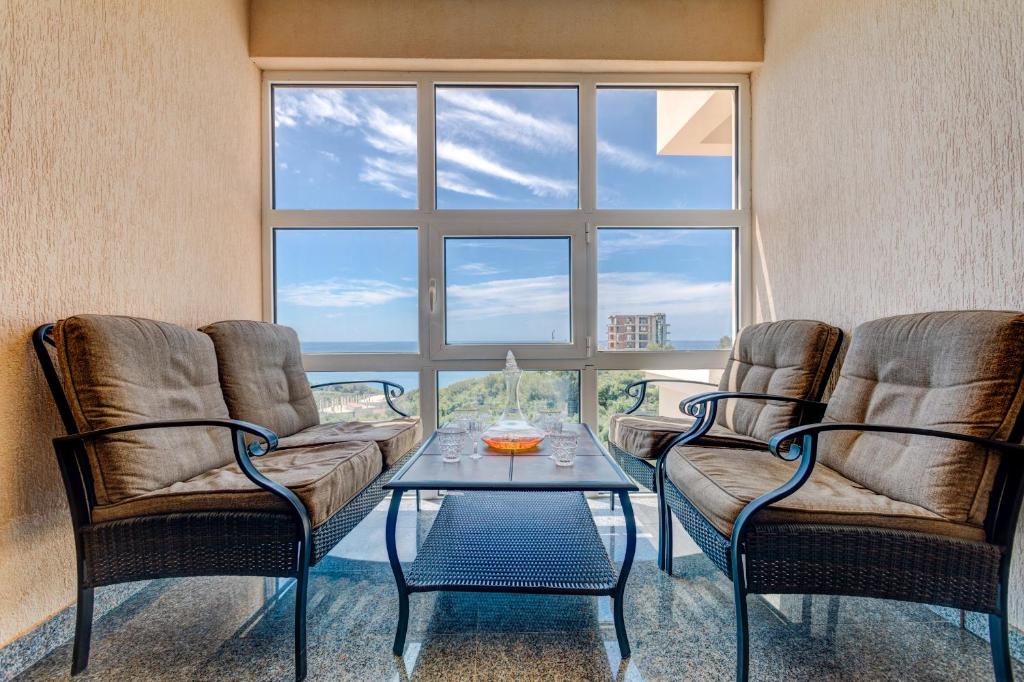 Vera Apartments - 2
