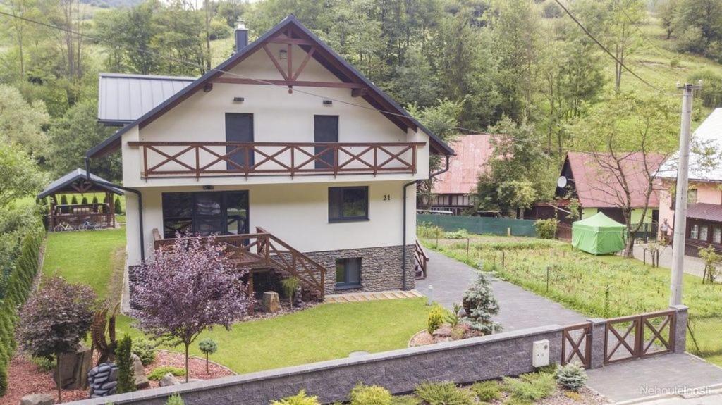 Chalupa Biela 21, Zázrivá