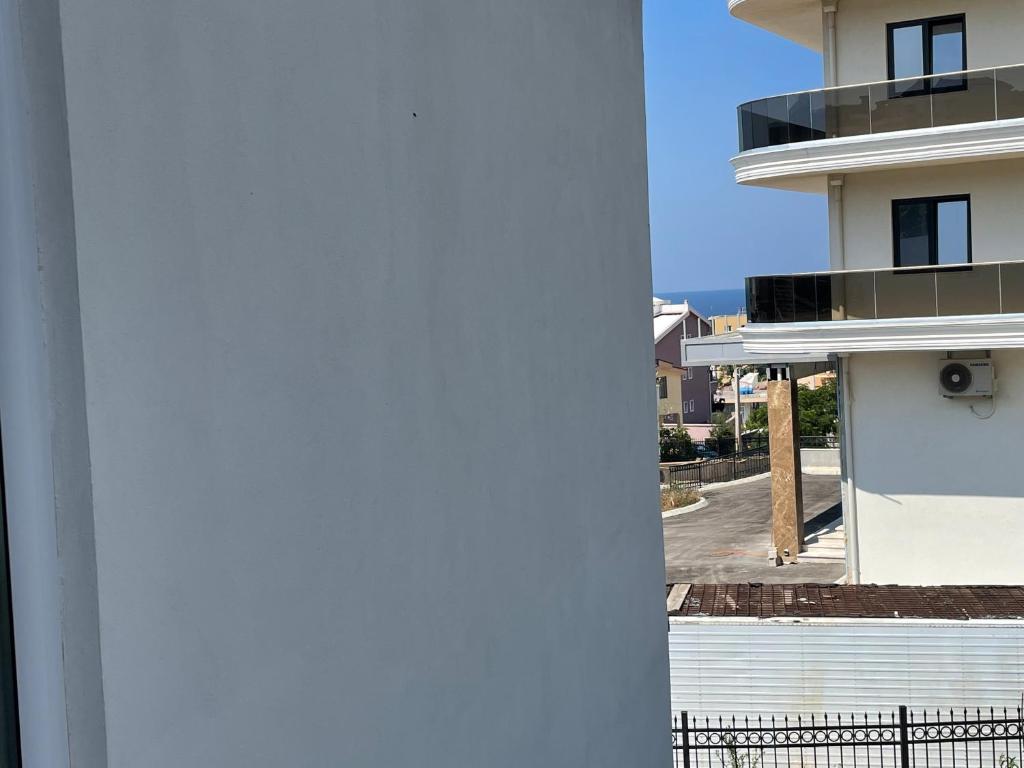 Sea Garden Apartments - 4