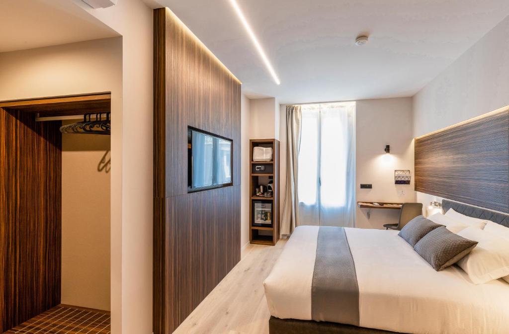 Aiello Hotels - Centrale - 5