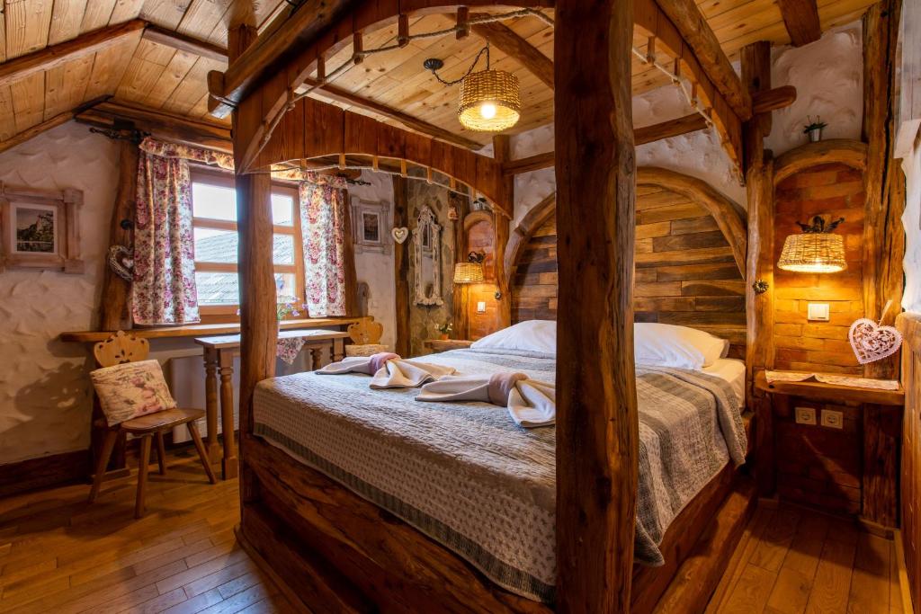 Old Bled House 8