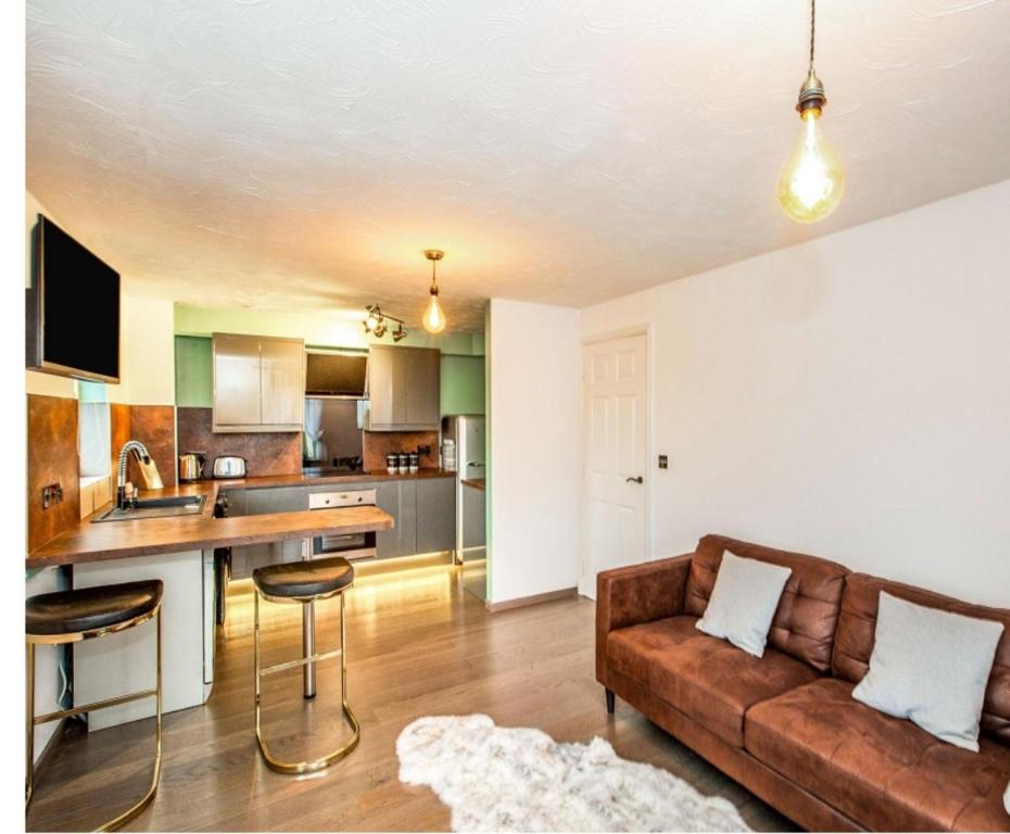 Elegant 2 BR Apartment in Historic Cambridge, Papworth Everard