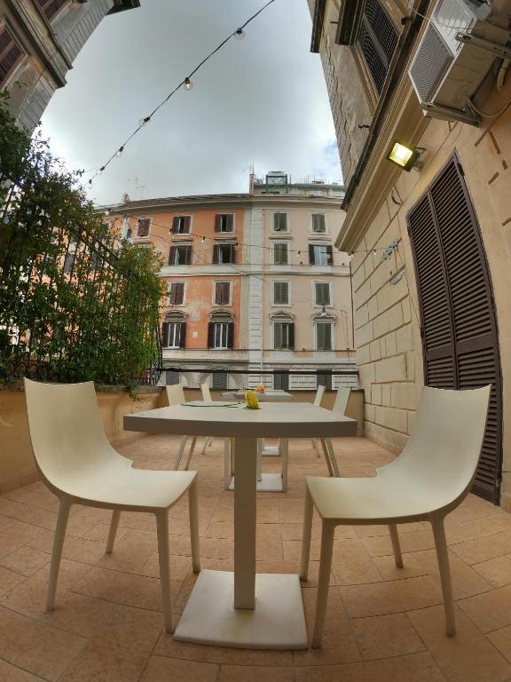 Relais central Turati photo