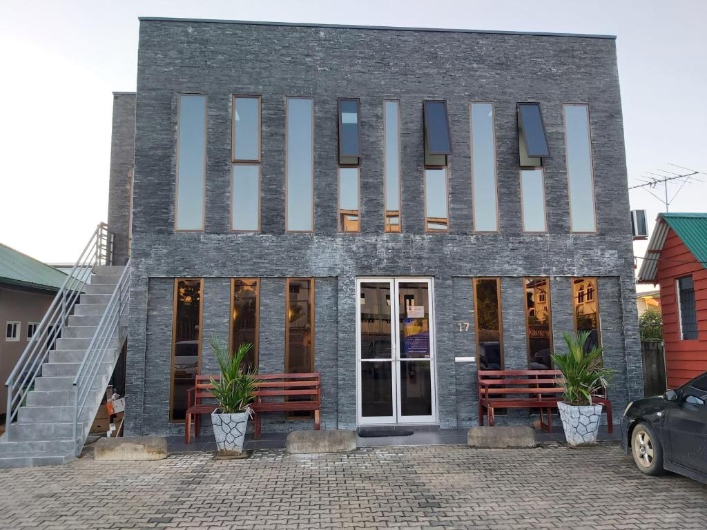 Waterland Suites