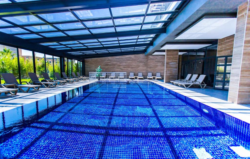 Alexia Resort & Spa - Ultra All Inclusive Adult Only — Swimming pool in Side