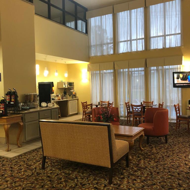Millennium Inn photo