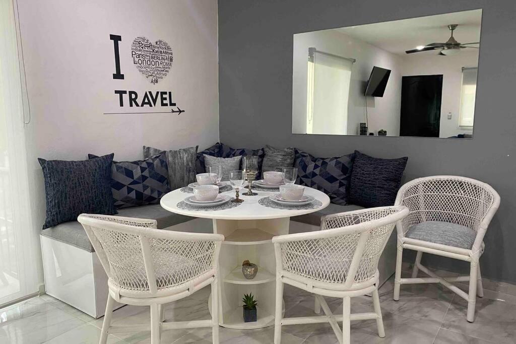 Bright Luxury Apartment with swimming pool - 4