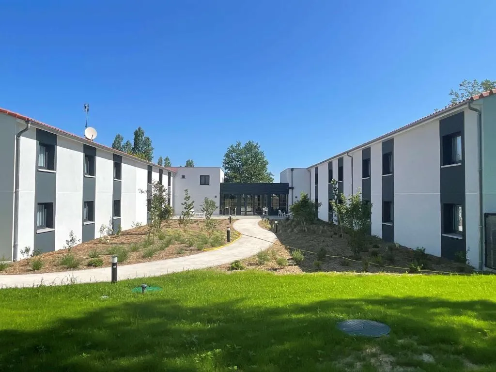 Sure Hotel by Best Western Les Portes de Montauban，位于蒙托邦的酒店