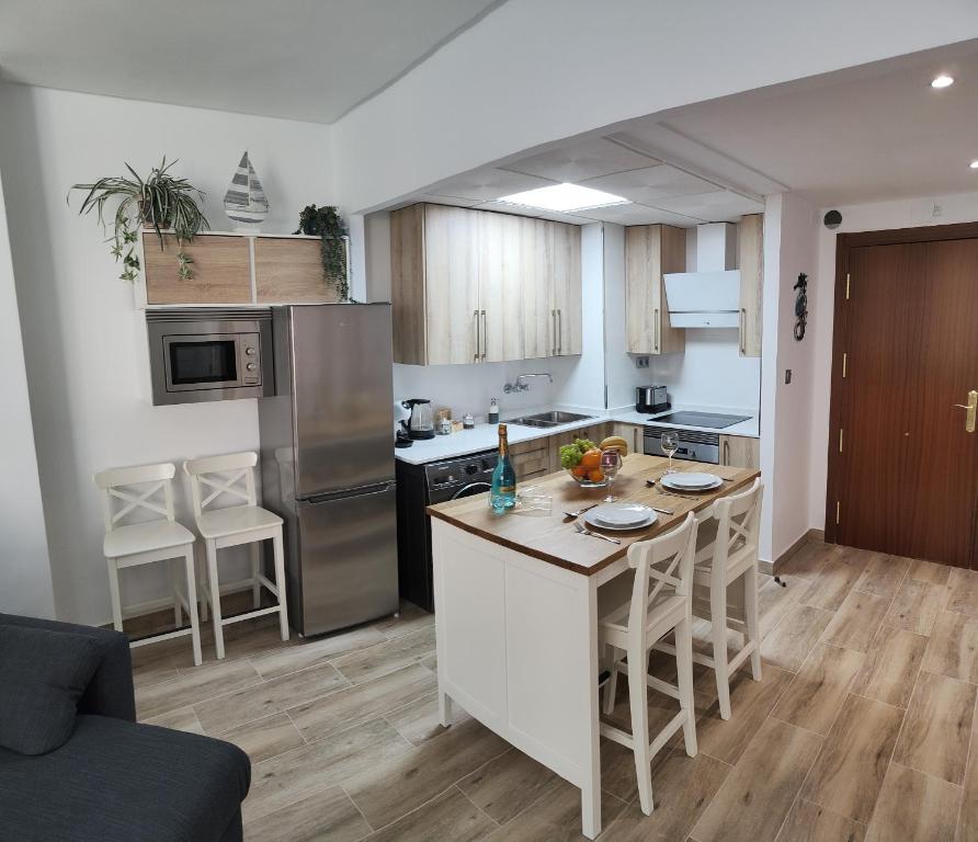 City Central Apartment with large patio BY NAMASTE ELITE - 2