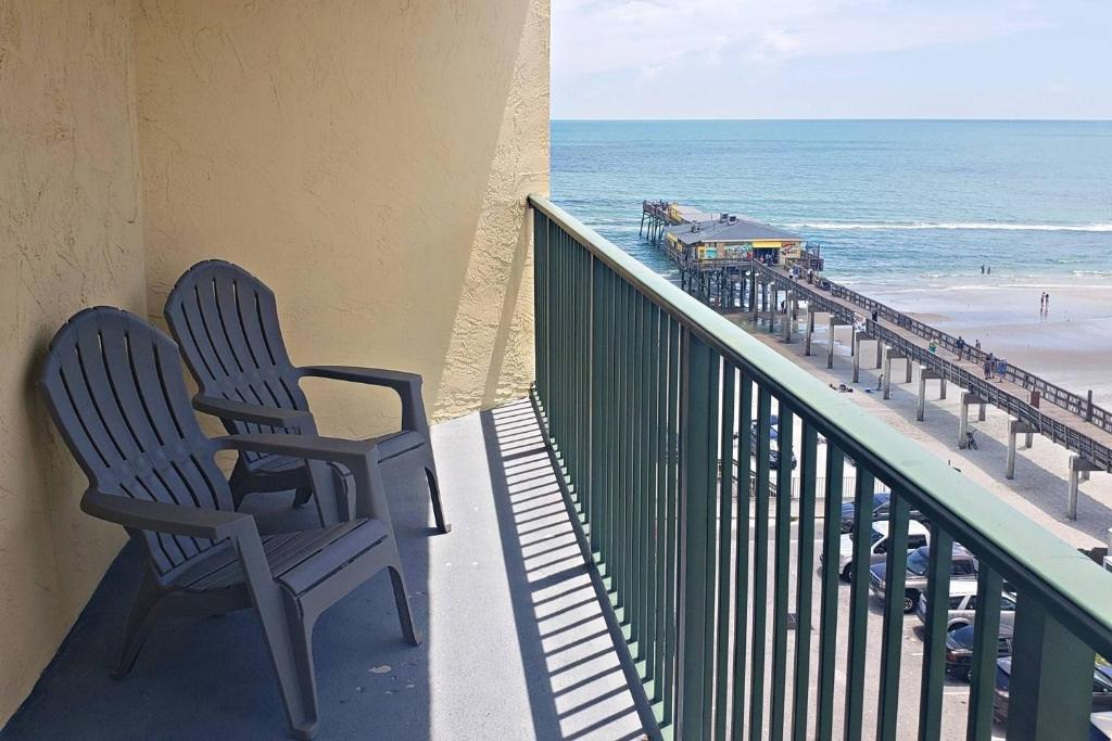 Sunglow Resort Condo Unit 707, Daytona Beach Shores