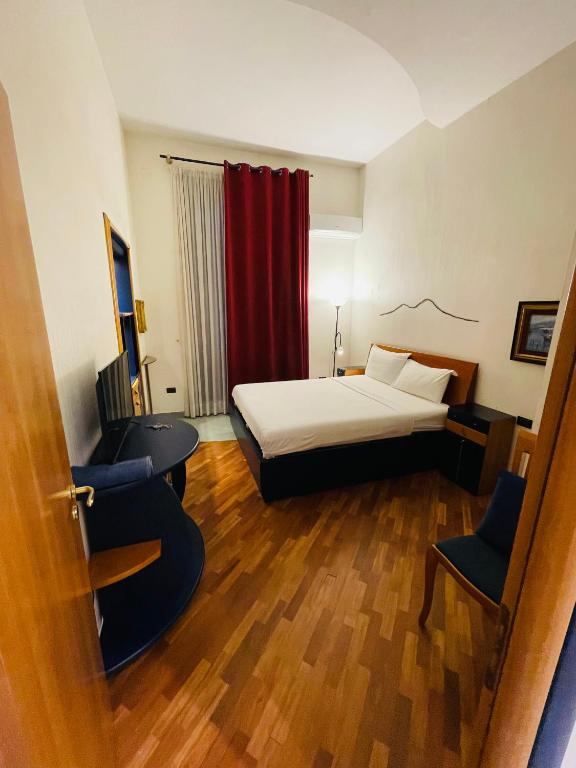 Santa Maria La Nova 21 Rooms & Suites photo