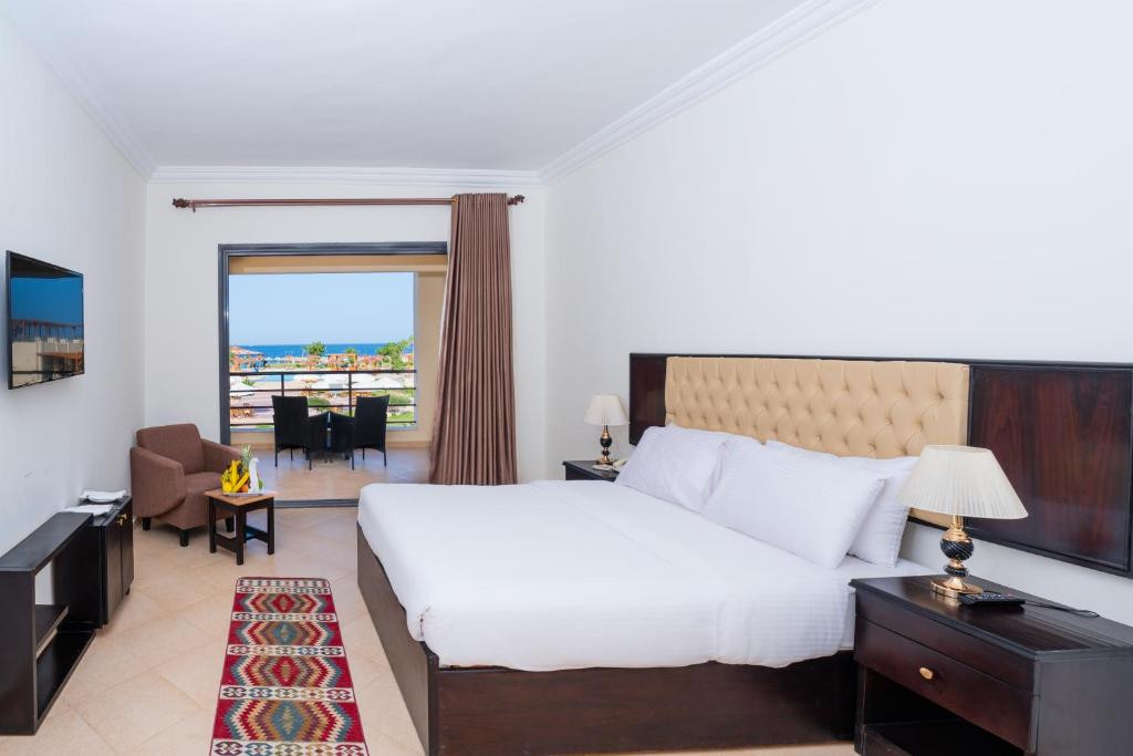 New Eagles Aqua Park Resort — Hotel rooms in Hurghada, Red Sea