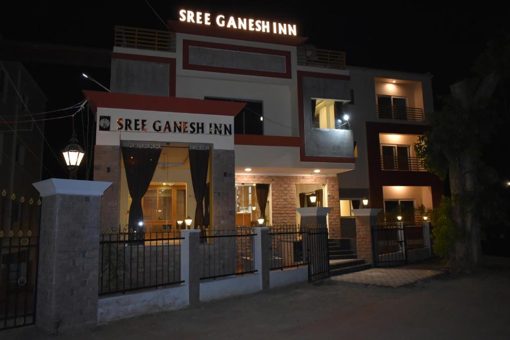 Sree Ganesh Inn — Hotel in Palani