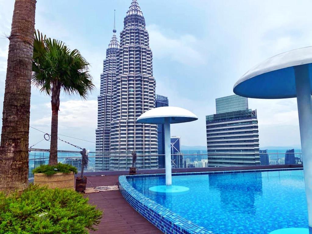 Hotel di kuala lumpur dengan private pool