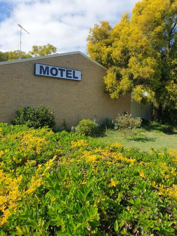 Esk Motel — Hotel in Esk