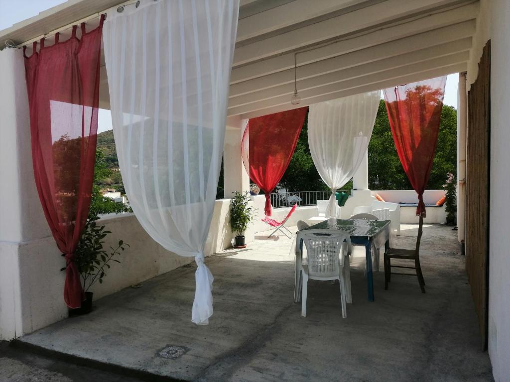 Sweet Home photo