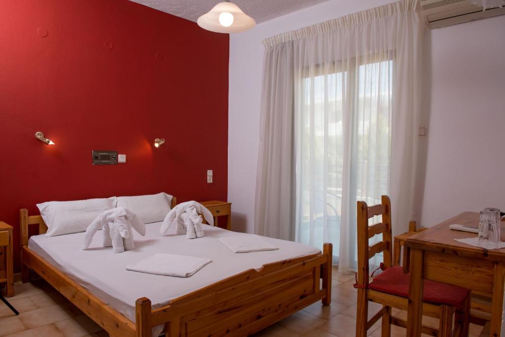 Paradise Matala Hotel photo