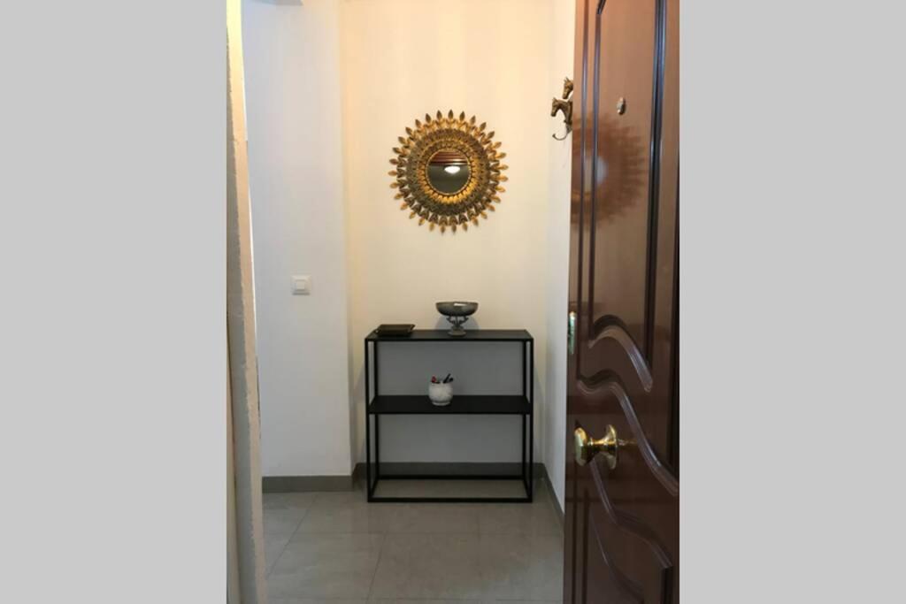 AIRCON & TERRACE IN TRIANA photo