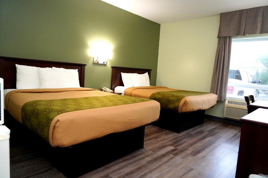 Econo Lodge Huntsville Photo 13