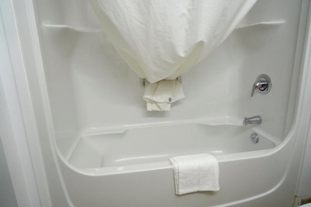 Econo Lodge Huntsville Photo 27