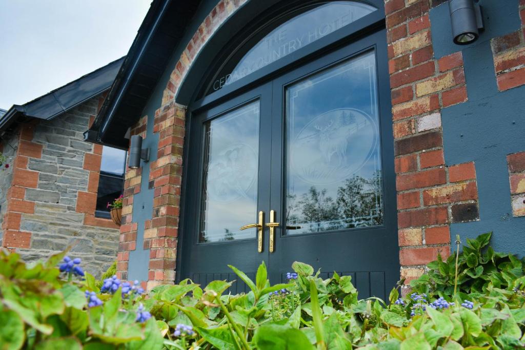 The Cedar Country Hotel, Bellway