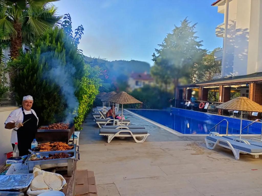 Navy Hotel — Swimming pool in İçmeler, Mugla