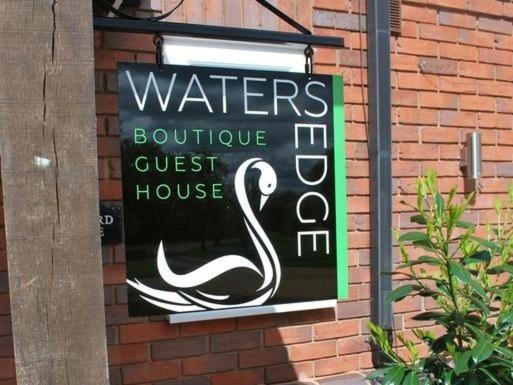 The Waters Edge Guest House photo