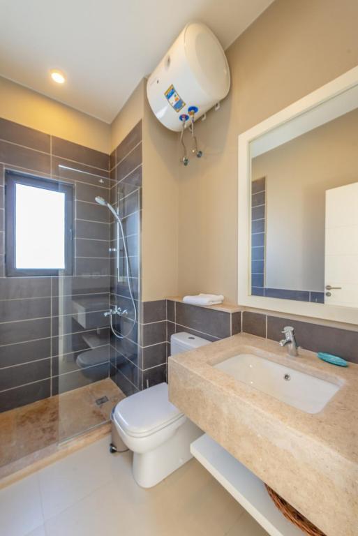 La Casa de Playa Tawila on Island 4BR Private with Heated Pool photo