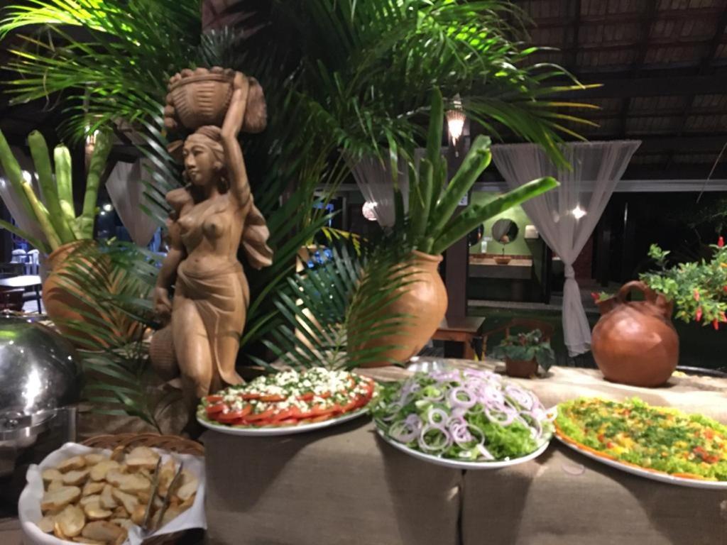 อาหารและเครื่องดื่ม