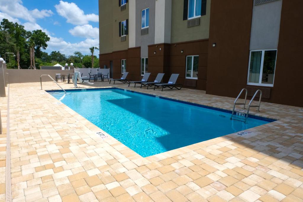 Candlewood Suites Ocala I-75 photo