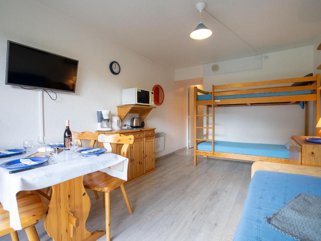 Studio Soyouz Vanguard-12 by Interhome - 2