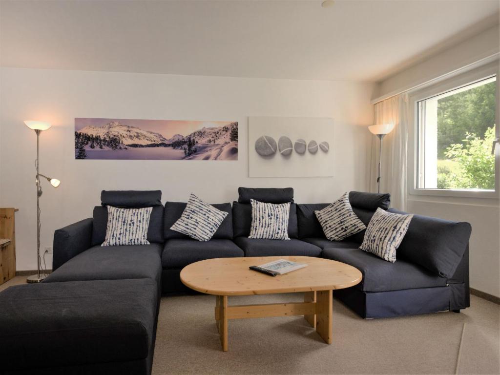 Apartment Chesa Flora 53 by Interhome - 4