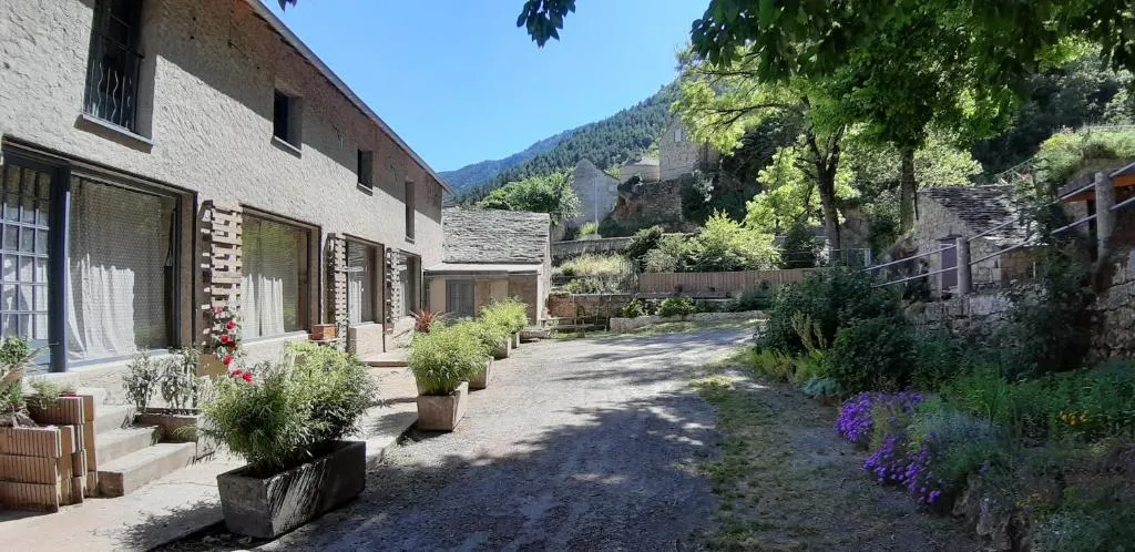 Moulin de Parayre, hotel in Les Vignes