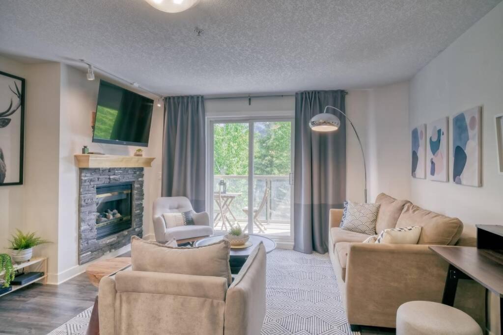 Cozy 2 BR - King and Queen Condo Sleep up to 6 for WFH & Vacation, Canmore