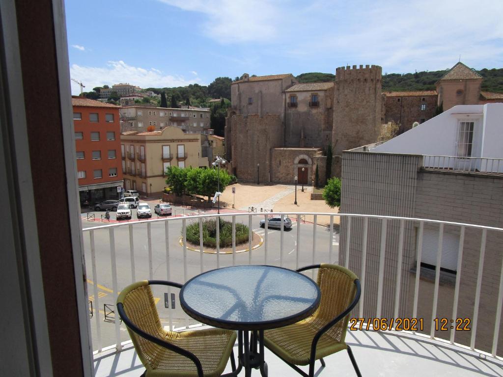 Hotel Apartaments Gesòria Porta Ferrada - 1