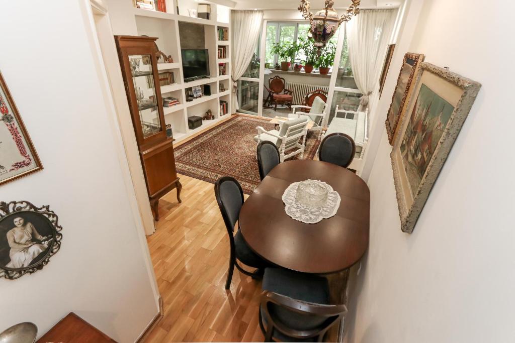 Snug, Homely Apartment by the Temple - 1