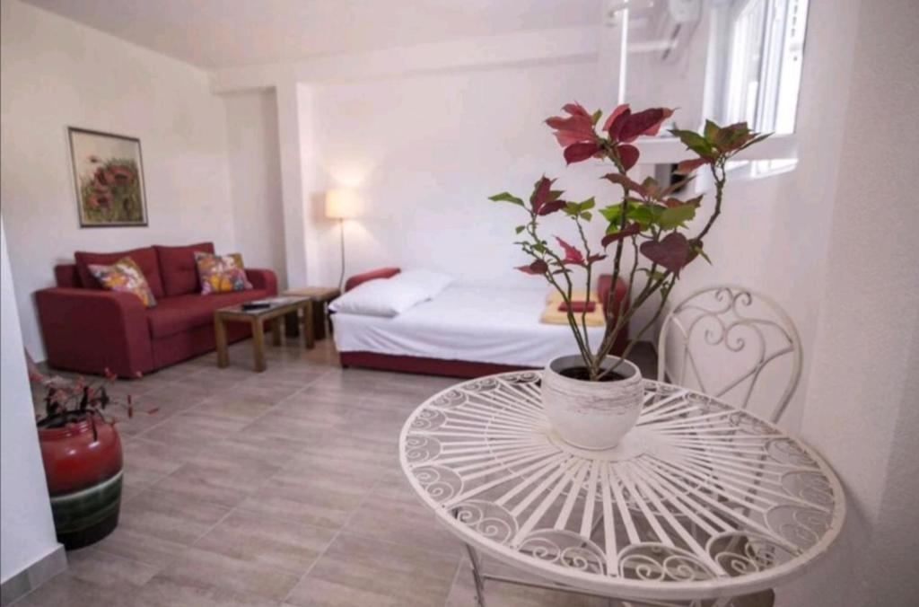 Sky apartman 2, Trebinje