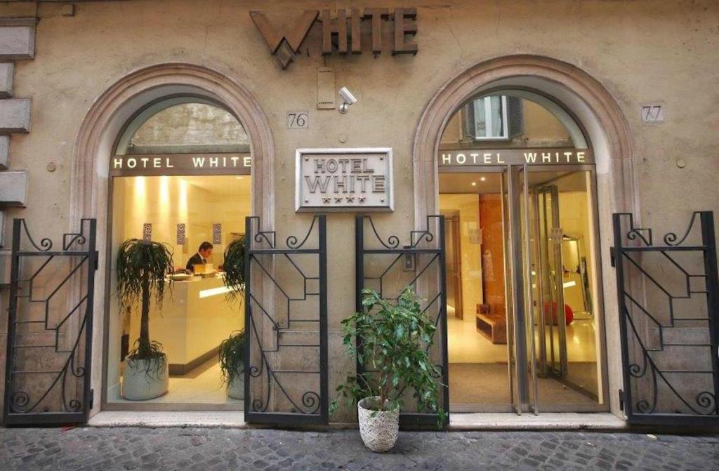 Photo 6 of Hotel White
