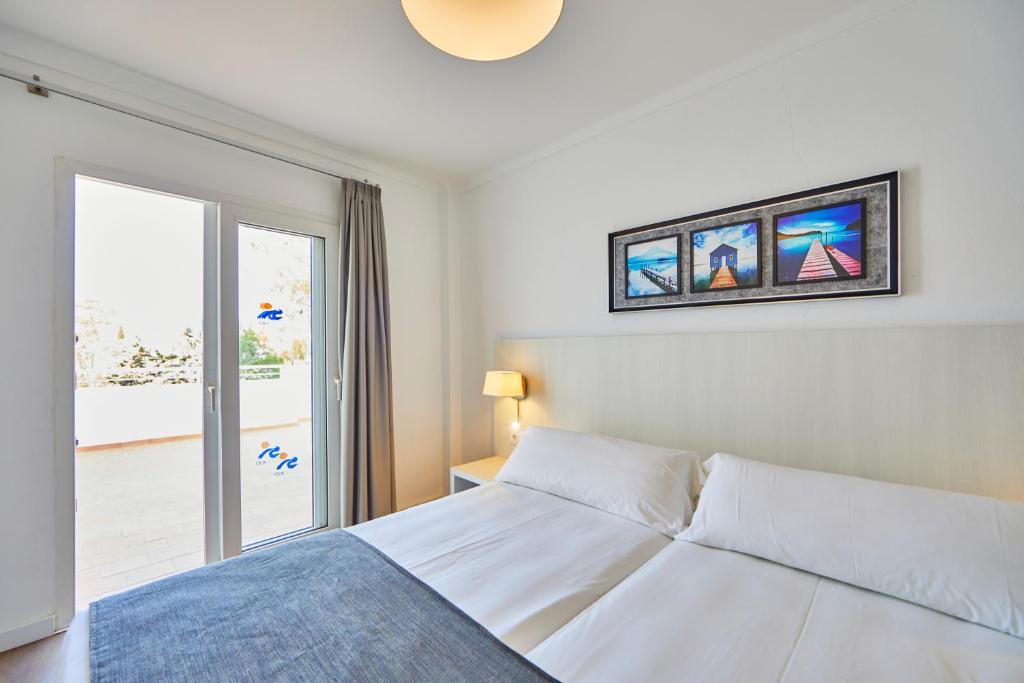OLA Apartamentos Cala d'Or — Hotel rooms in Cala d´Or, Balearic Islands