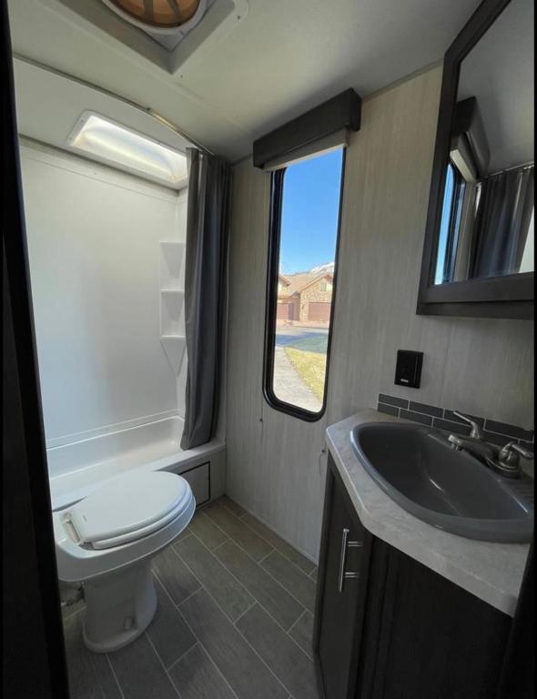 2020 Camper fully hooked-up at St. George RV Park! photo