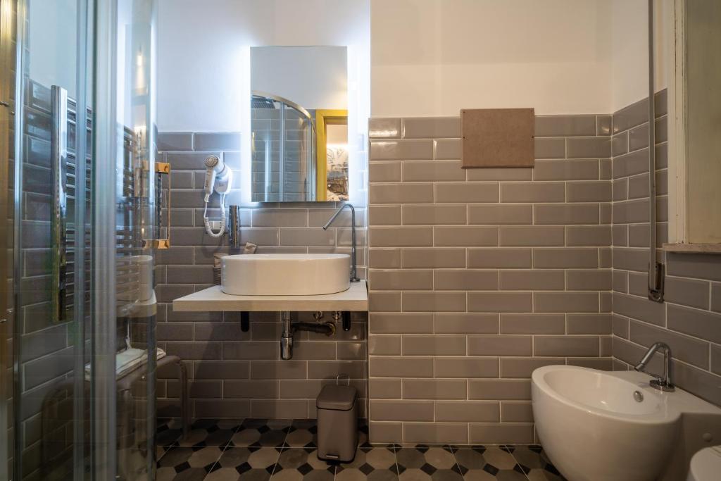 Urban Rooms photo