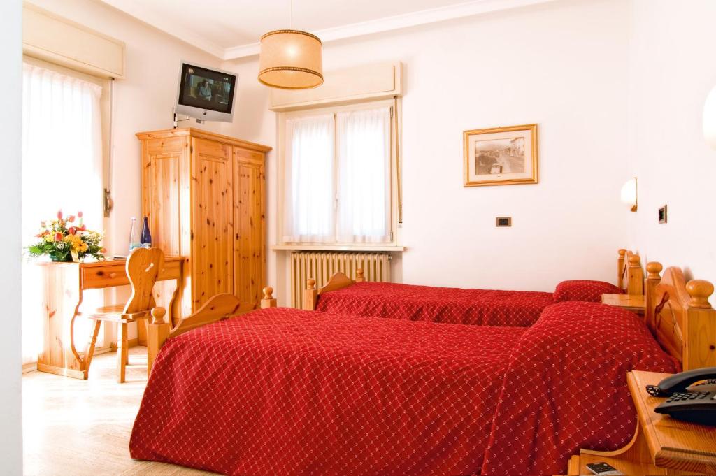 Hotel Ristorante Alla Nave photo